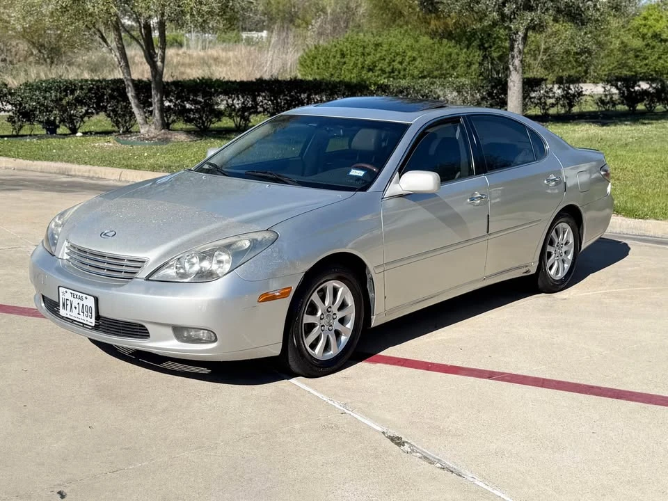 2003 Lexus ES 4th Gen - Image 2 of 11