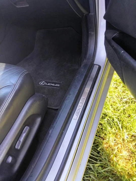 2003 Lexus ES 4th Gen - Image 6 of 6