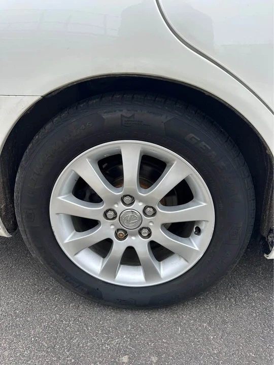 2003 Lexus ES 4th Gen - Image 13 of 14