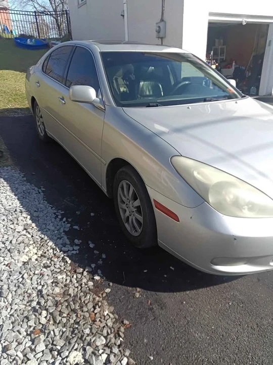 2003 Lexus ES 4th Gen - Image 3 of 7