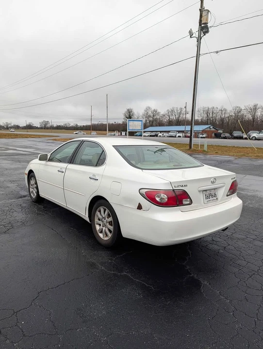 2003 Lexus ES 4th Gen - Image 5 of 13