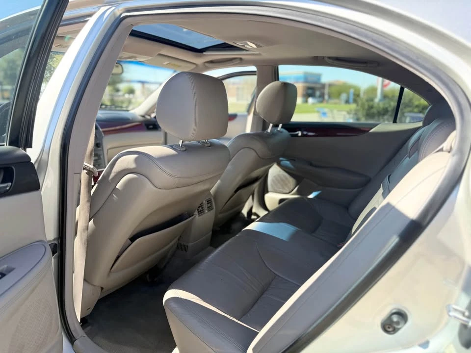 2003 Lexus ES 4th Gen - Image 6 of 11