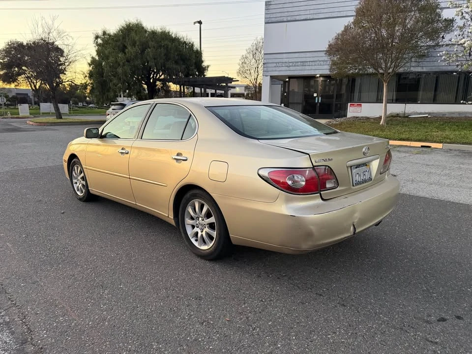 2003 Lexus ES 4th Gen - Image 6 of 8