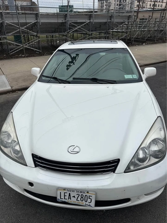 2003 Lexus ES 4th Gen - Image 9 of 14