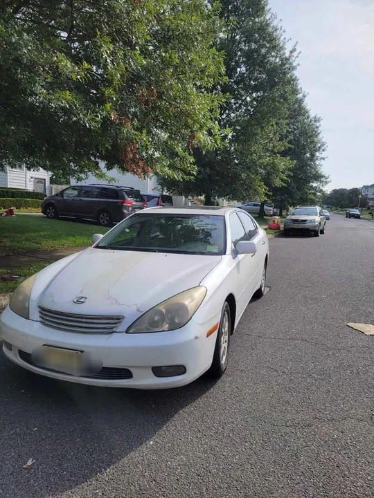 2003 Lexus ES 4th Gen - Image 2 of 14