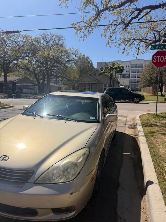 2003 Lexus ES 4th Gen - Image 6 of 12