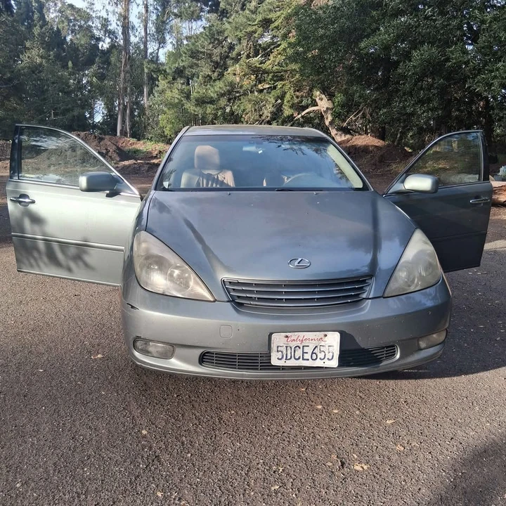 2003 Lexus ES 4th Gen - Image 2 of 16