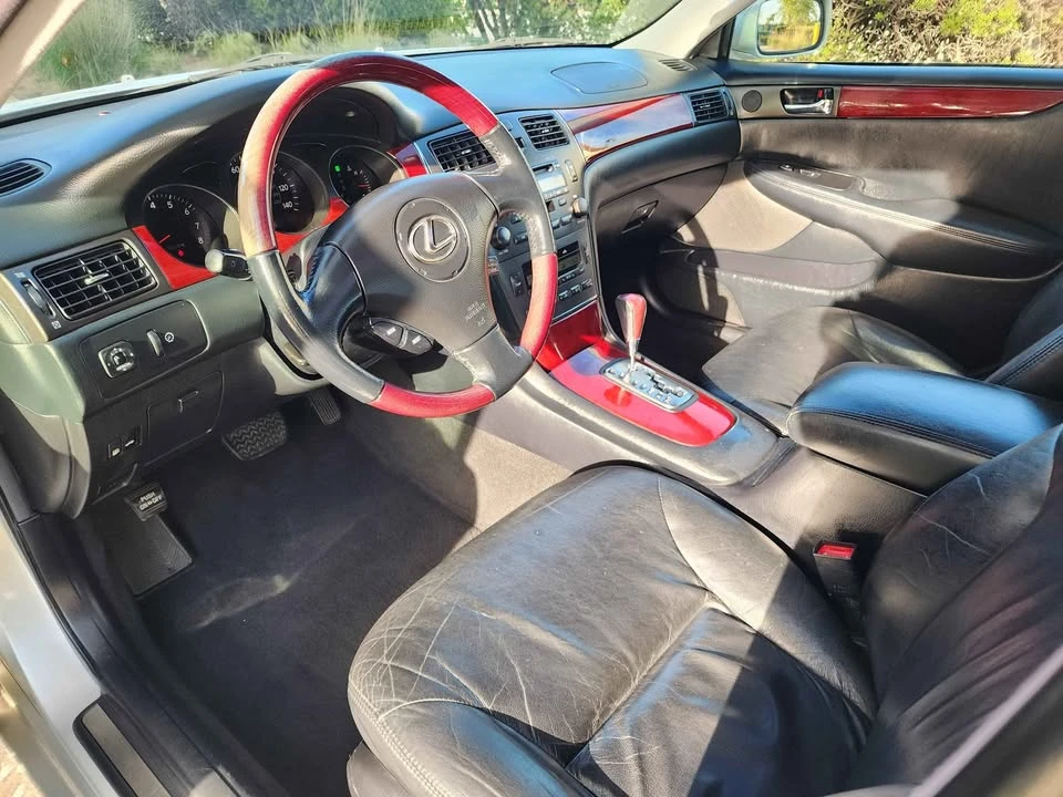 2003 Lexus ES 4th Gen - Image 11 of 17