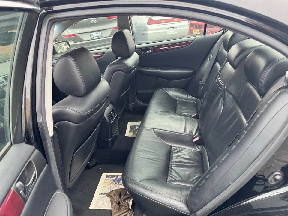 2003 Lexus ES 4th Gen - Image 10 of 10