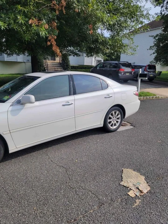 2003 Lexus ES 4th Gen - Image 4 of 14
