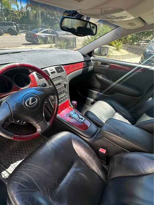 2003 Lexus ES 4th Gen - Image 9 of 16