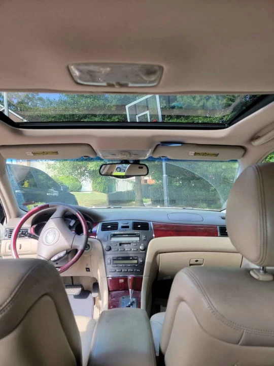 2003 Lexus ES 4th Gen - Image 8 of 14