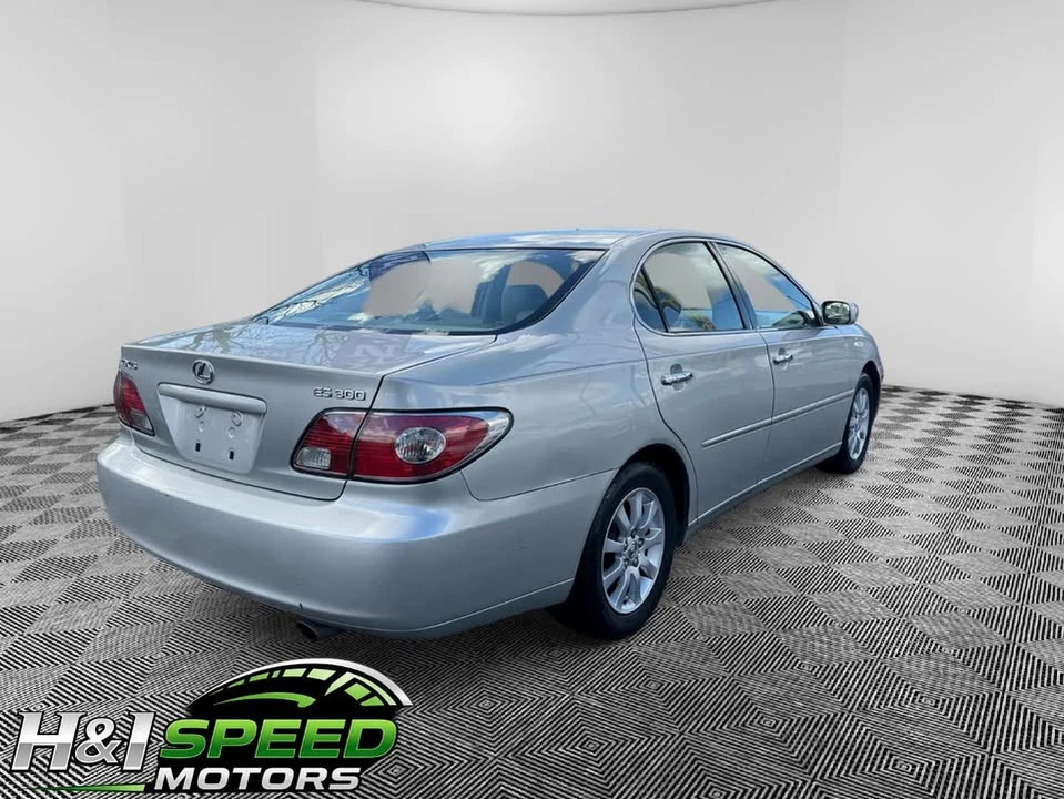 2003 Lexus ES 4th Gen - Image 2 of 17