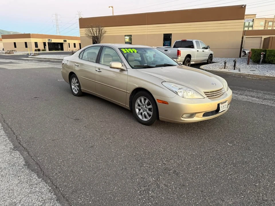 2003 Lexus ES 4th Gen - Image 5 of 8
