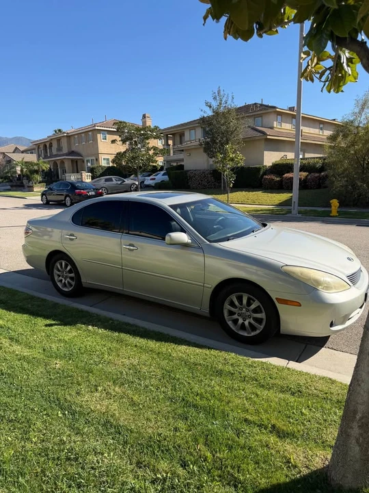2003 Lexus ES 4th Gen - Image 4 of 9