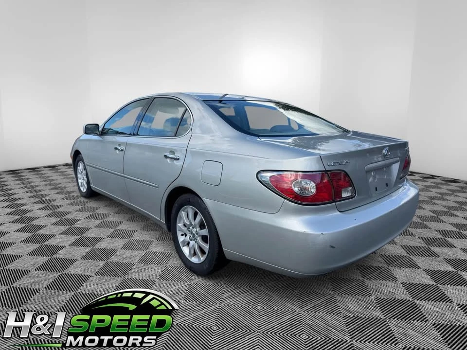 2003 Lexus ES 4th Gen - Image 4 of 17