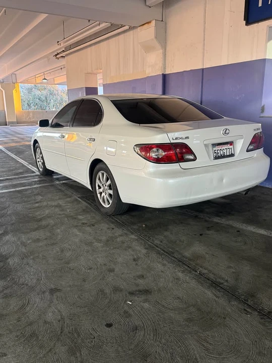2003 Lexus ES 4th Gen - Image 3 of 6