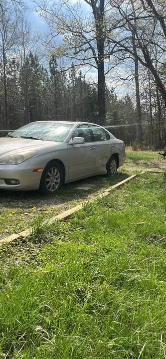 2003 Lexus ES 4th Gen - Image 3 of 9