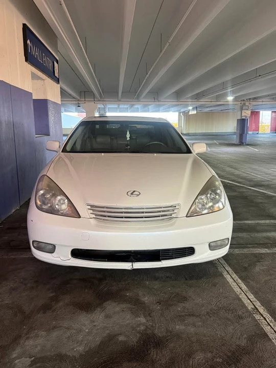 2003 Lexus ES 4th Gen - Image 2 of 6