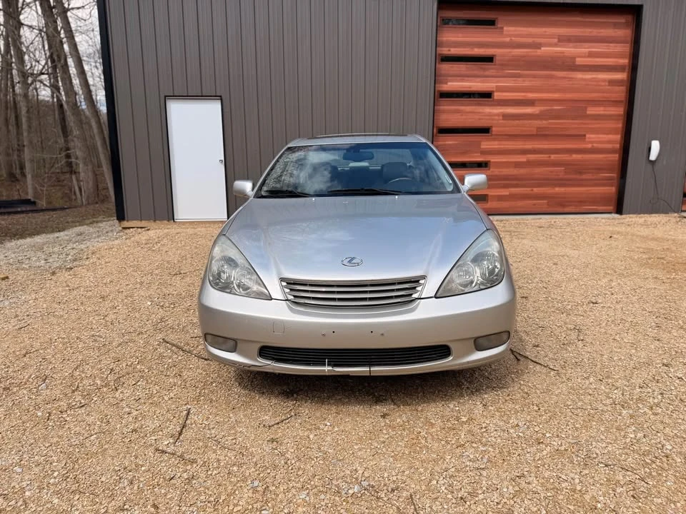 2003 Lexus ES 4th Gen - Image 2 of 13
