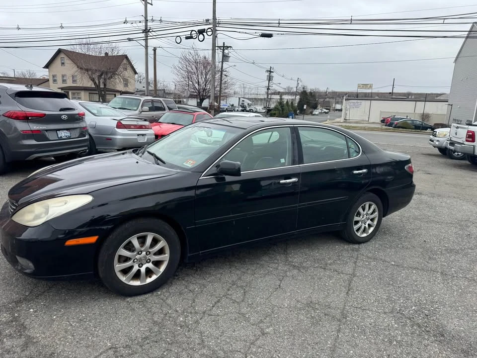 2003 Lexus ES 4th Gen - Image 4 of 10