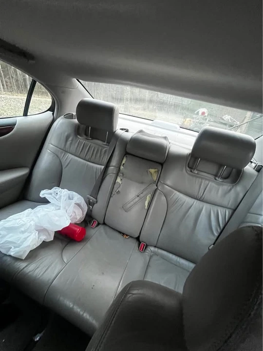 2003 Lexus ES 4th Gen - Image 8 of 9