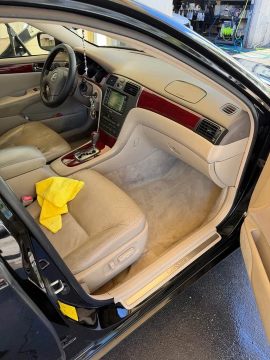 2003 Lexus ES 4th Gen - Image 13 of 14