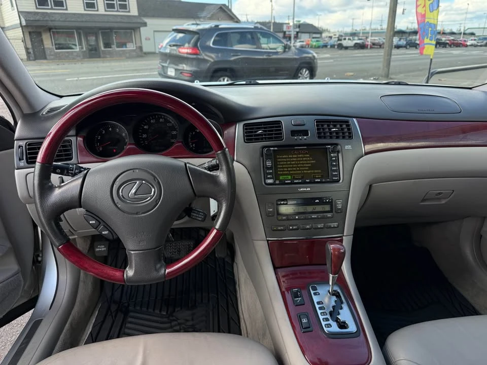 2003 Lexus ES 4th Gen - Image 7 of 17