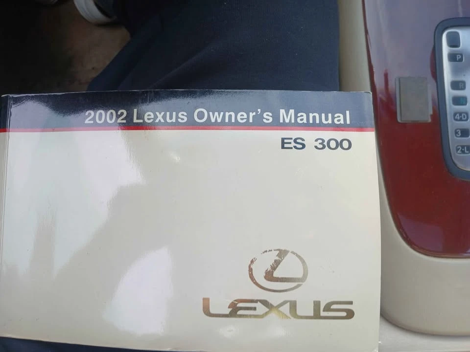 2003 Lexus ES 4th Gen - Image 16 of 19