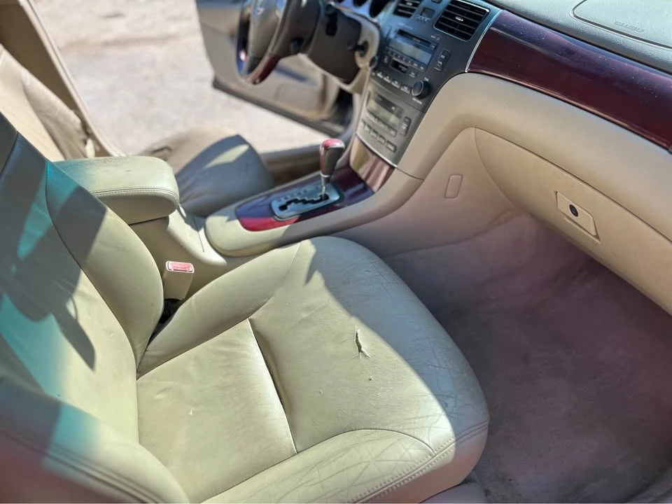 2003 Lexus ES 4th Gen - Image 8 of 9