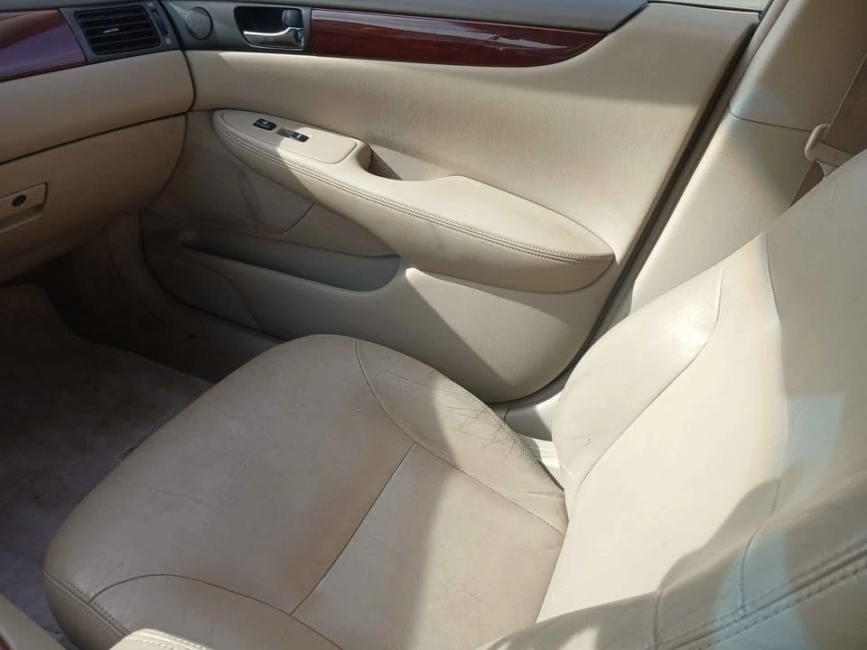 2003 Lexus ES 4th Gen - Image 7 of 19