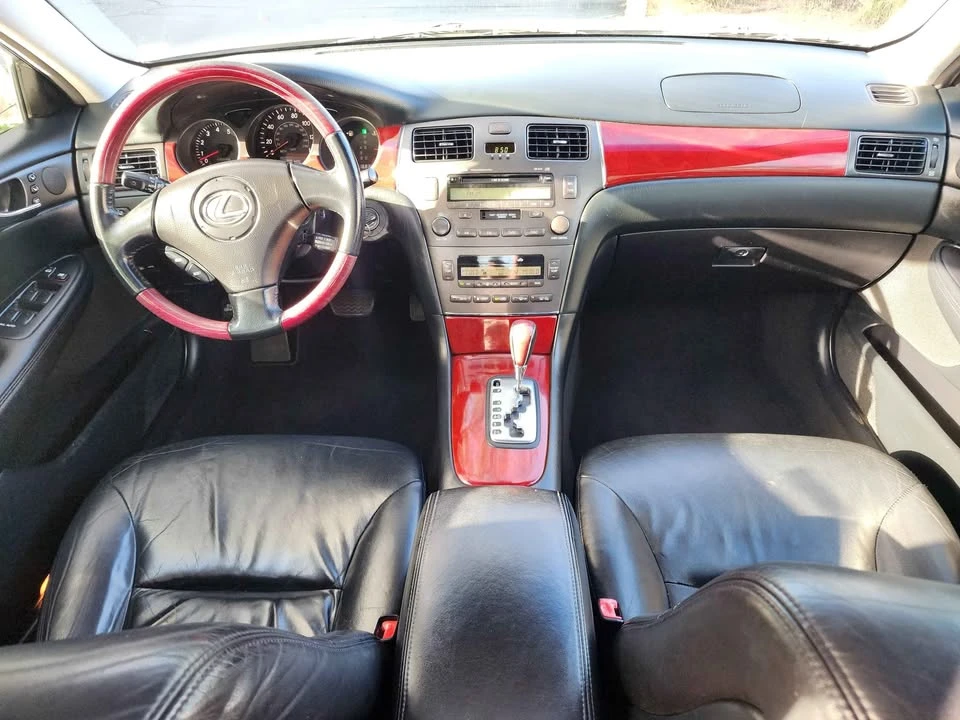 2003 Lexus ES 4th Gen - Image 12 of 17