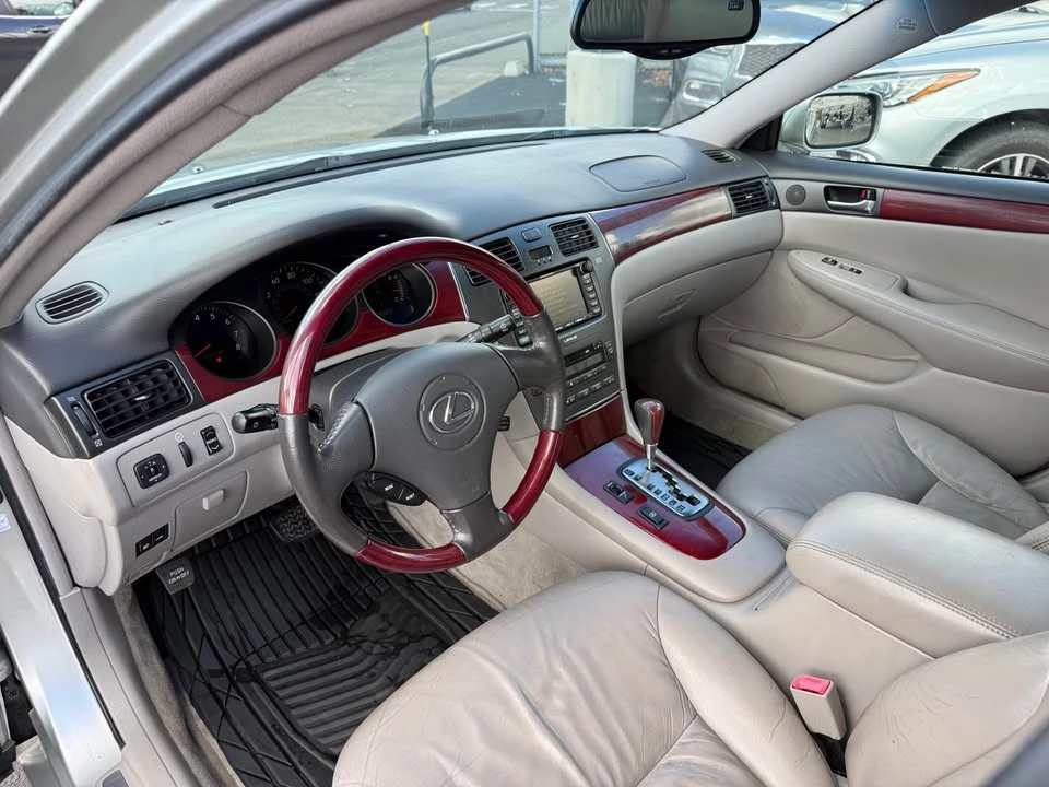 2003 Lexus ES 4th Gen - Image 6 of 17