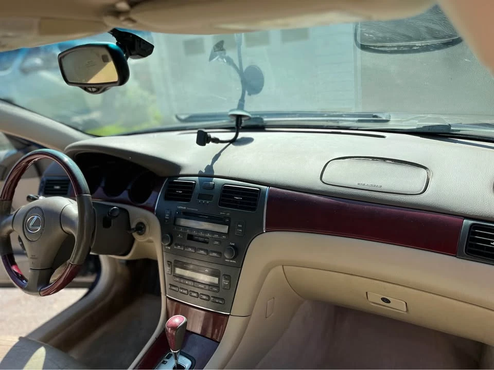 2003 Lexus ES 4th Gen - Image 9 of 9