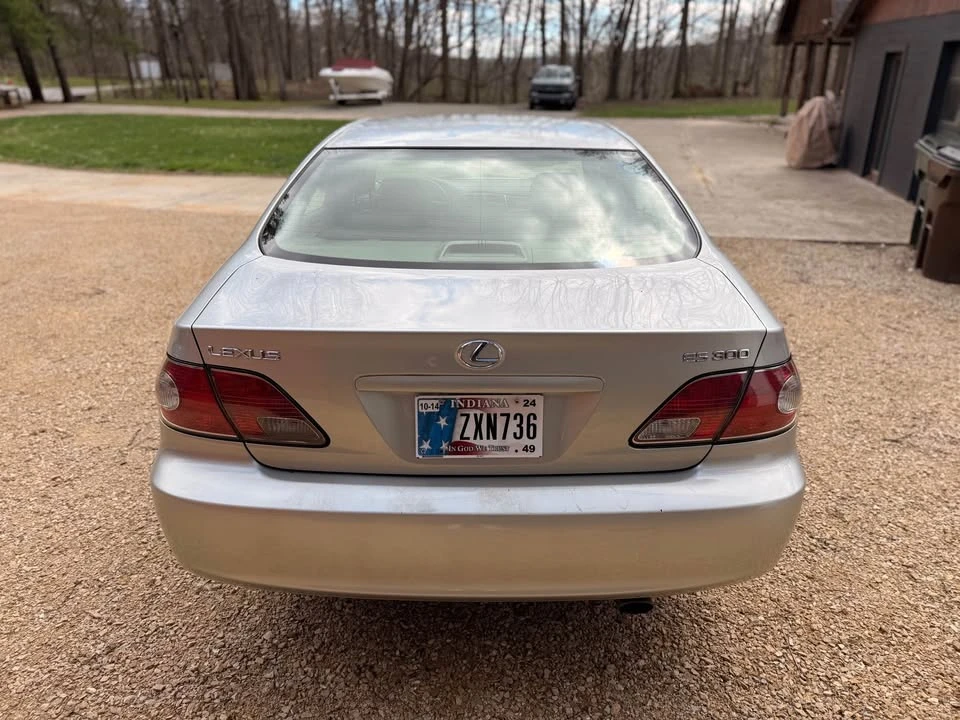 2003 Lexus ES 4th Gen - Image 4 of 13