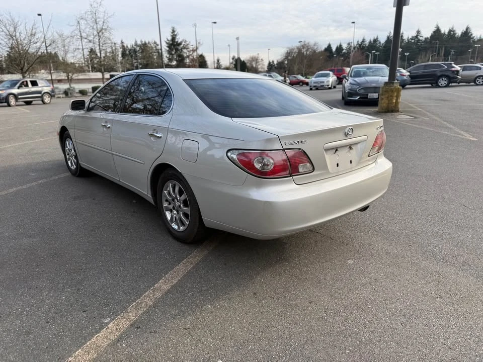 2003 Lexus ES 4th Gen - Image 5 of 15