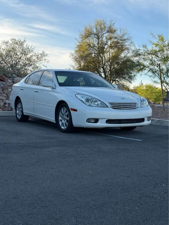 2003 Lexus ES 4th Gen - Image 2 of 19
