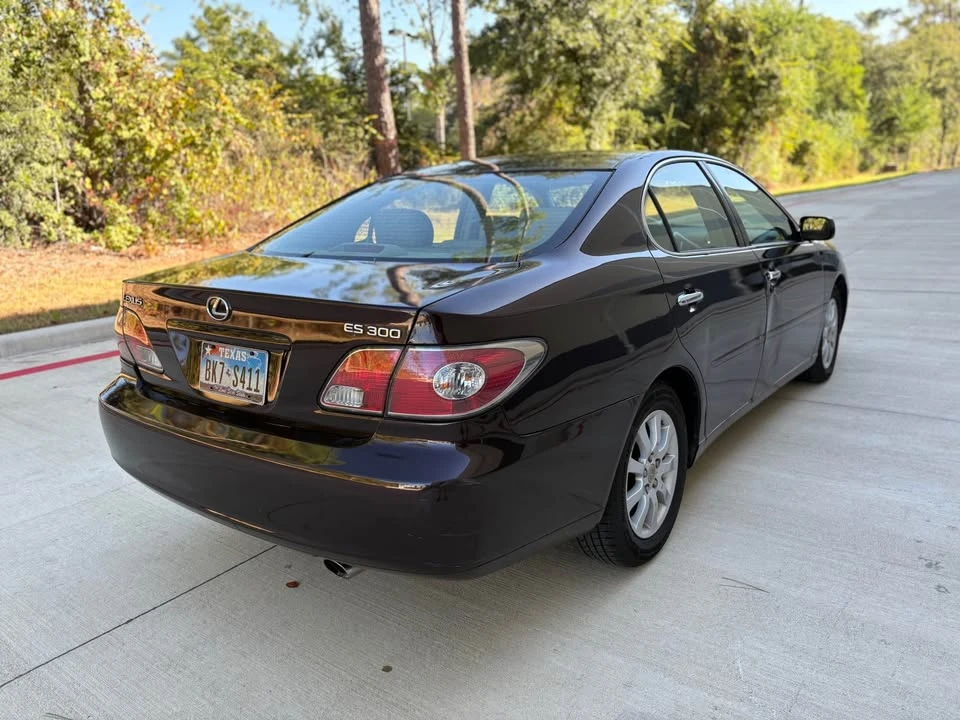 2003 Lexus ES 4th Gen - Image 3 of 8