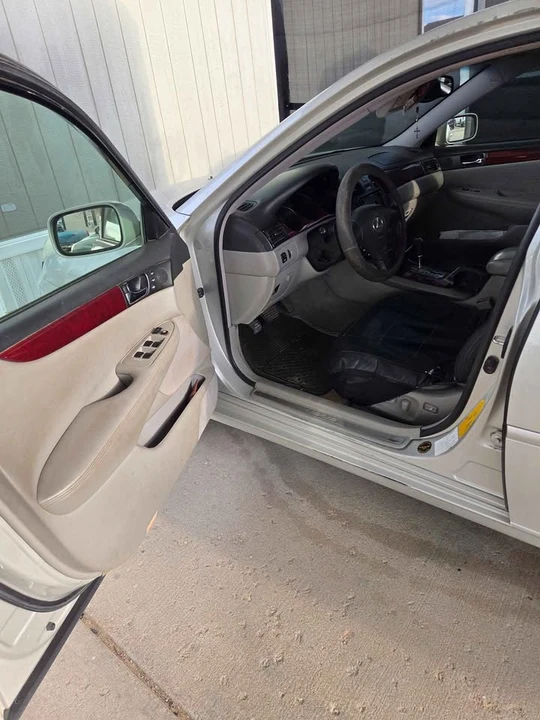 2003 Lexus ES 4th Gen - Image 4 of 9