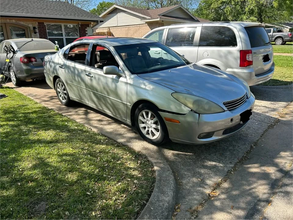 2003 Lexus ES 4th Gen - Image 2 of 8
