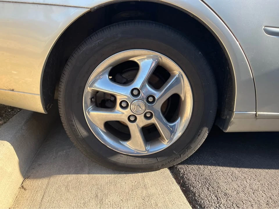 2003 Lexus ES 4th Gen - Image 3 of 18