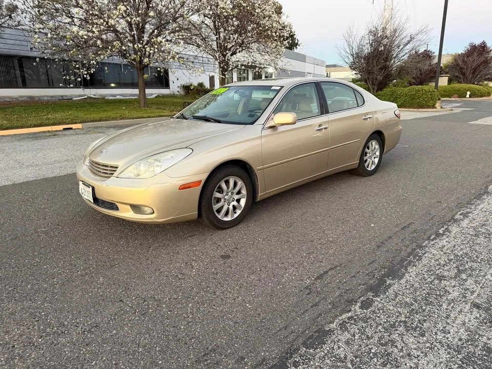2003 Lexus ES 4th Gen - Image 3 of 8