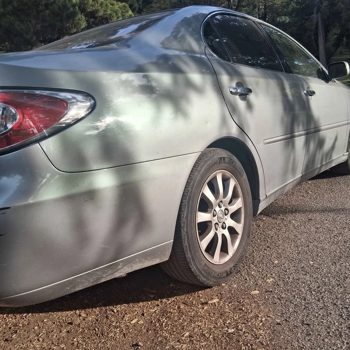 2003 Lexus ES 4th Gen - Image 4 of 14