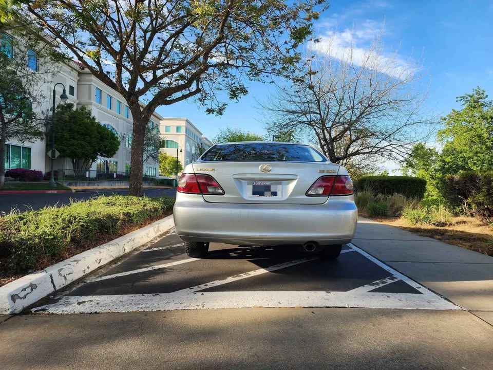 2003 Lexus ES 4th Gen - Image 5 of 14