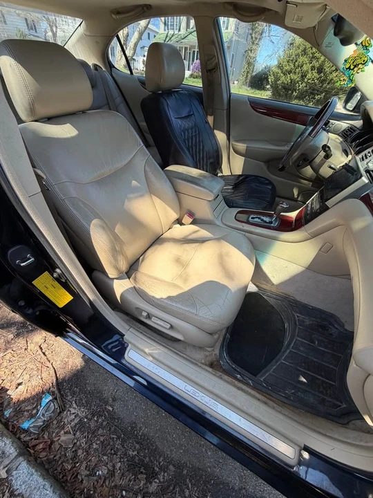 2003 Lexus ES 4th Gen - Image 9 of 17