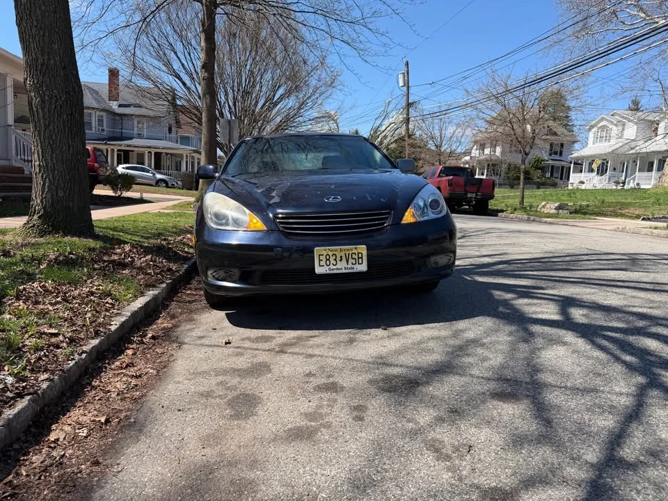 2003 Lexus ES 4th Gen - Image 2 of 17