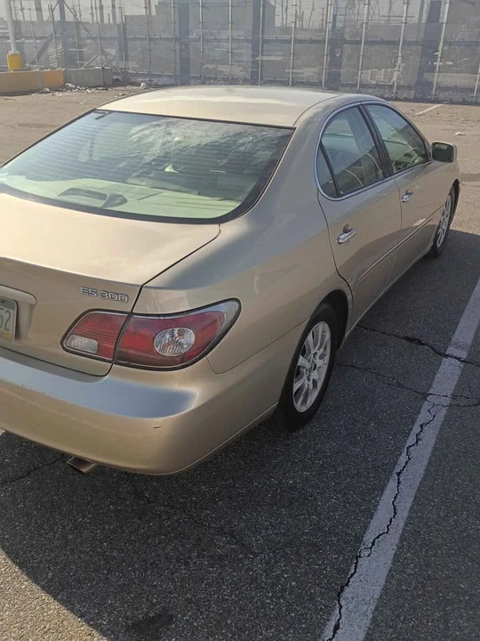 2003 Lexus ES 4th Gen - Image 4 of 5