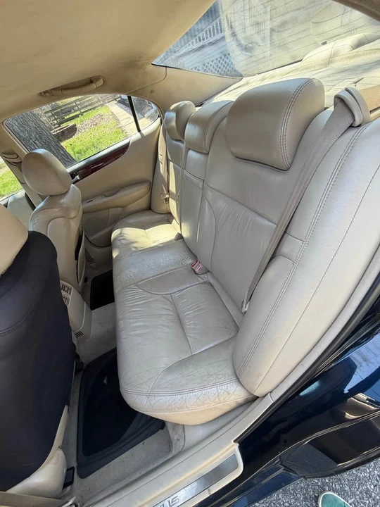 2003 Lexus ES 4th Gen - Image 11 of 17
