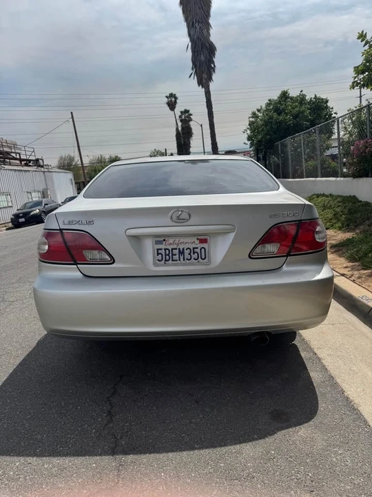 2003 Lexus ES 4th Gen - Image 4 of 6