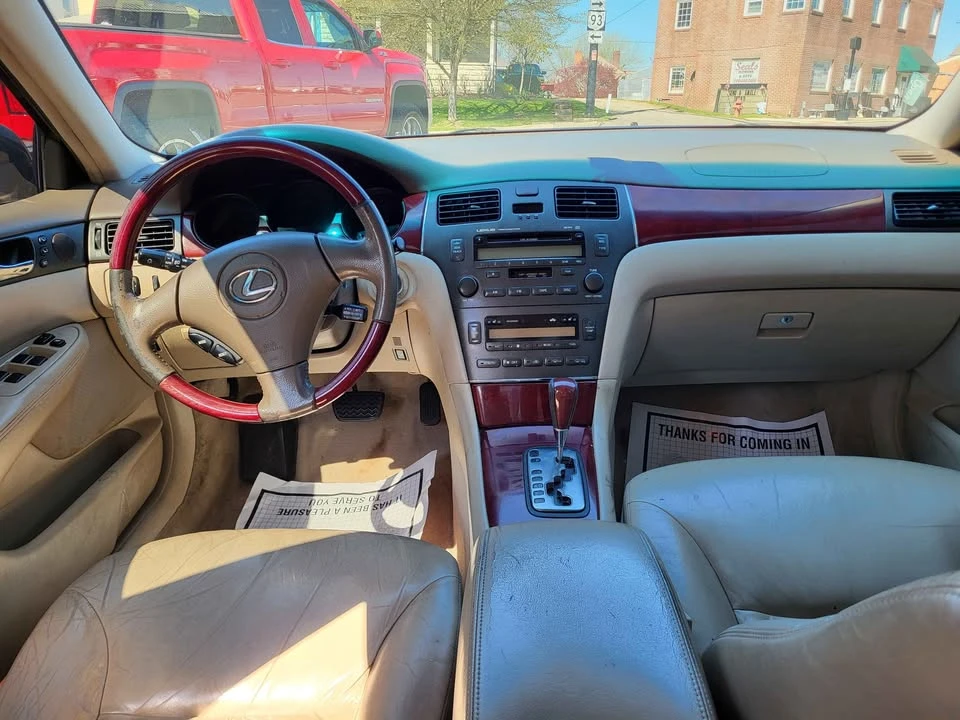 2003 Lexus ES 4th Gen - Image 3 of 3
